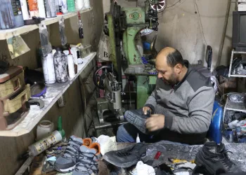 32 yıllık ayakkabı tamircisi