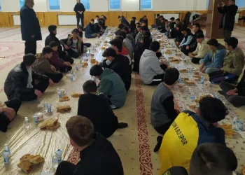 Çıldır Müftülüğünden Gençlere İftar
