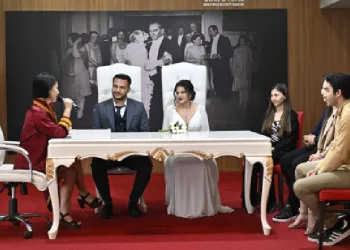 Nikah salonlarında ‘04.04.2024’ yoğunluğu