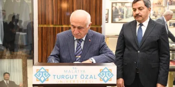 Turgut Özal, memleketinde anıldı