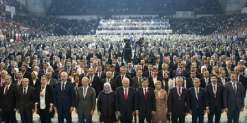 DEM Parti’de İstiklal Marşı krizi