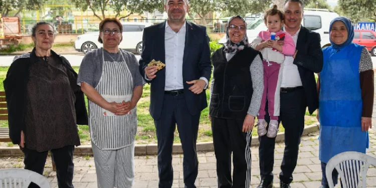Başkan Mesut Akbıyık’a büyük ilgi