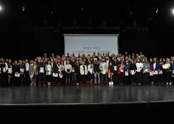 Atatürk Üniversitesi’nde ödül töreni
