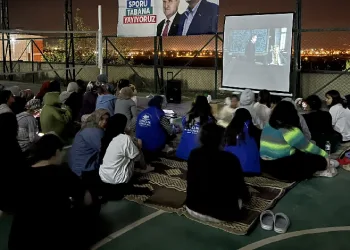 Açık hava sinema etkinliği düzenlendi