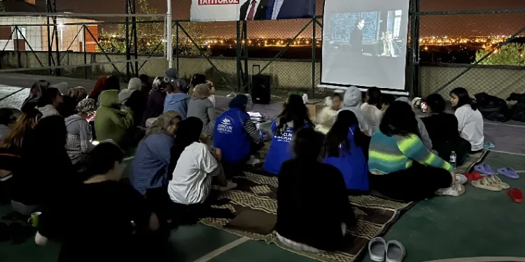 Açık hava sinema etkinliği düzenlendi