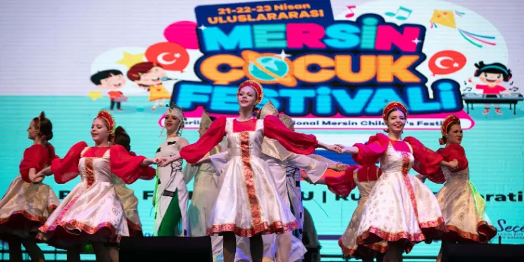 Dünya çocukları Mersin’de buluştu