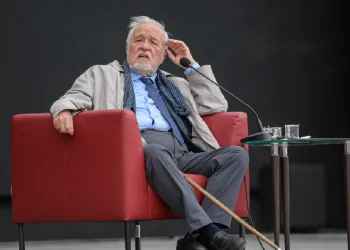İlber Ortaylı İZKİTAP Fest’e konuk oldu
