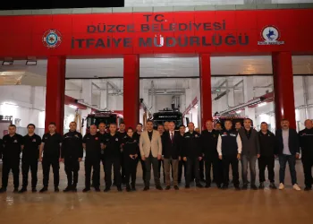 Sahuru ateş savaşçılarıyla birlikte yaptılar