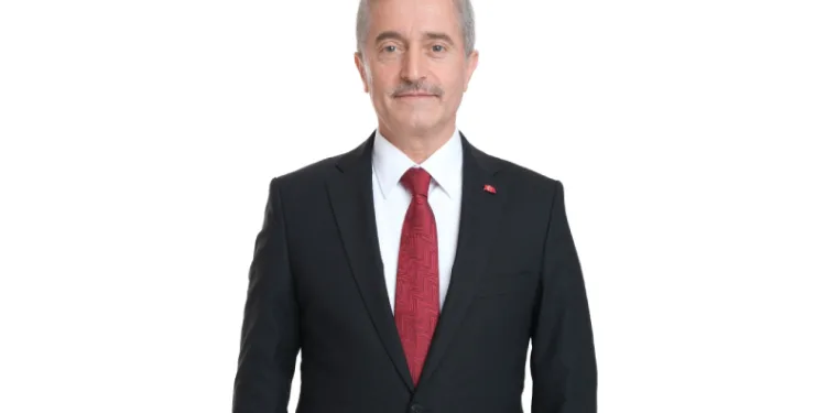 Tahmazoğlu, ilk çılgın projesini açıkladı