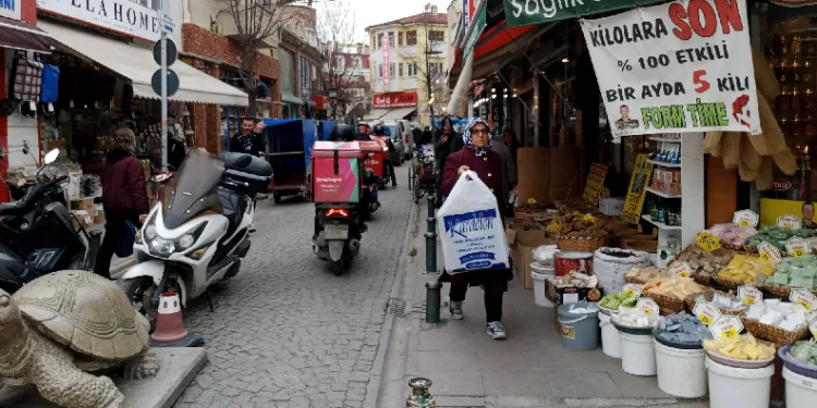 Araç yoğunluğu tepki çekti