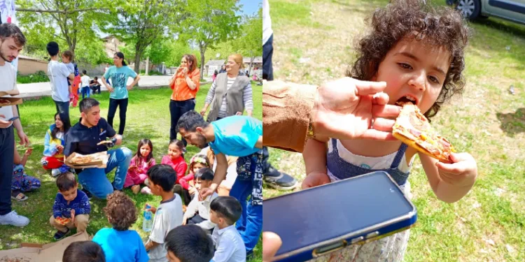 Parkta eğlenen çocuklara pizza sürprizi