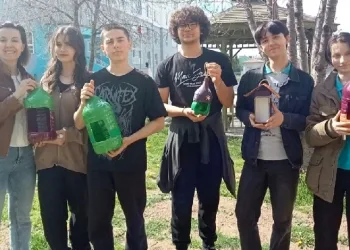 Atık malzemelerden kuş yuvası