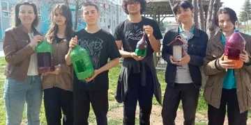 Atık malzemelerden kuş yuvası