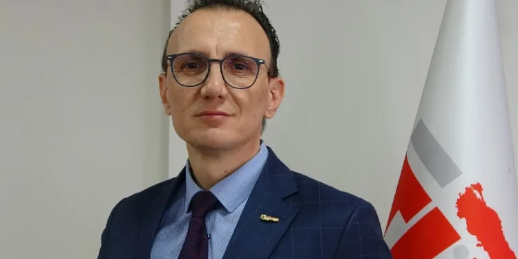 “Tatil dolandırıcılarına kanmayın”