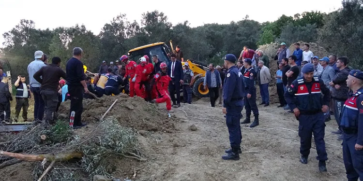 Çanakkale’de toprak kayması: 2 kişi hayatını kaybetti