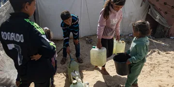 Gazze’de su kaynaklı hastalıklar yayılıyor