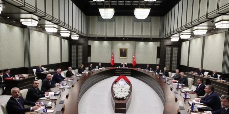 Kabine bugün toplanıyor