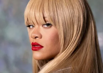 Rihanna sarışın oldu