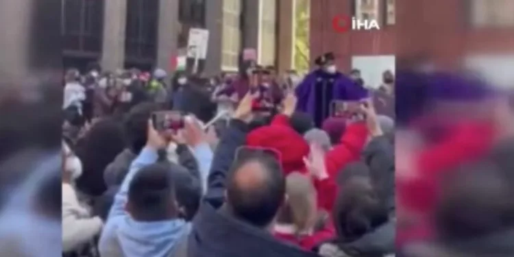 Gazze protestolarına polis müdahalesi