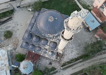 Tokat depreminin izleri gün ağarınca ortaya çıktı