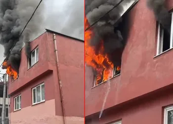 Bursa’da 3 katlı ev alev alev yandı