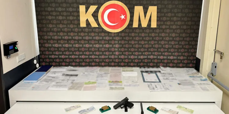 Tefecilikle 25 milyonluk vurgun yapan 9 kişiyi yakalandı
