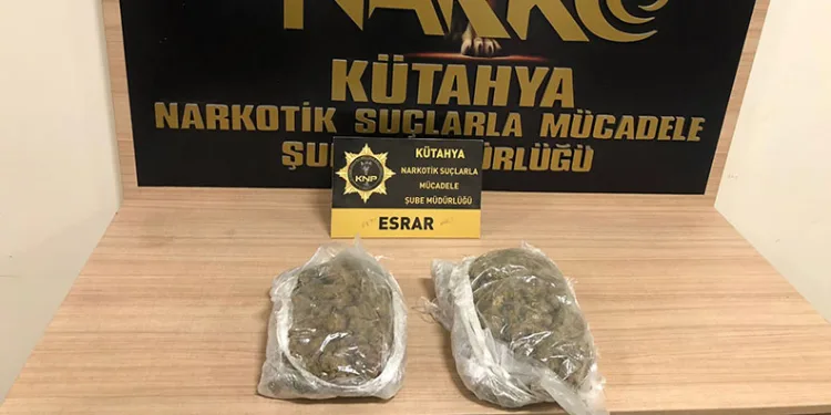Kütahya’da şüphe üzerine durdurulan araçta uyuşturucu ele geçirildi