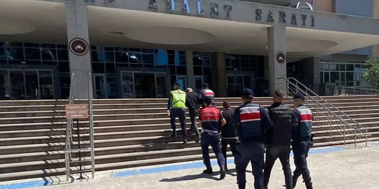Edirne’de sınır hattında DEAŞ, PKK ve FETÖ şüphelileri yakalandı