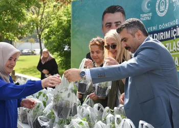 Yıldırım Belediyesi’nden 50 bin fide