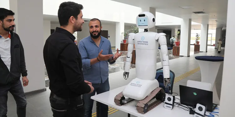 Bursa Teknik Üniversitesi’nin ‘Robot Günleri’ ilgi gördü