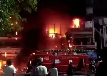 Hindistan’da çocuk hastanesinde yangın: 6 bebek öldü