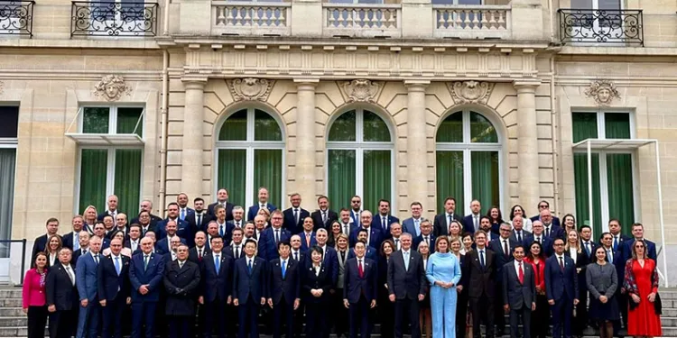 Bakan Bolat ve Bakan Şimşek, Paris’te 2024 OECD Bakanlar Toplantısı’na katıldı