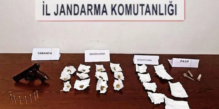 Tekirdağ’da silah ve uyuşturucu operasyonunda 11 kişi yakalandı