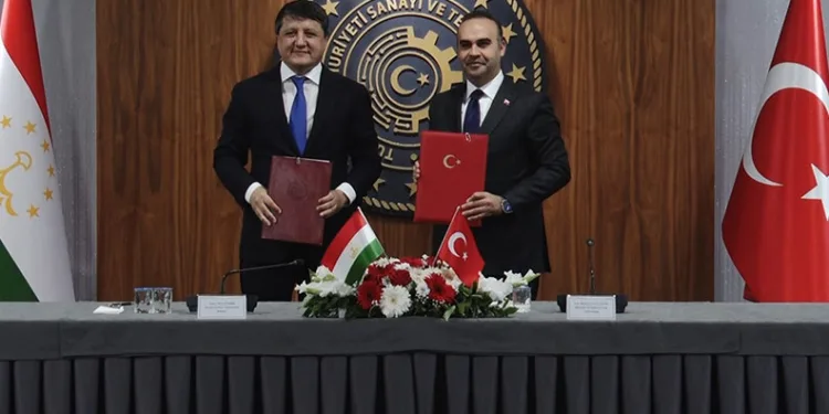 Türkiye-Tacikistan arasında sanayi ve teknoloji alanında işbirliği protokolü