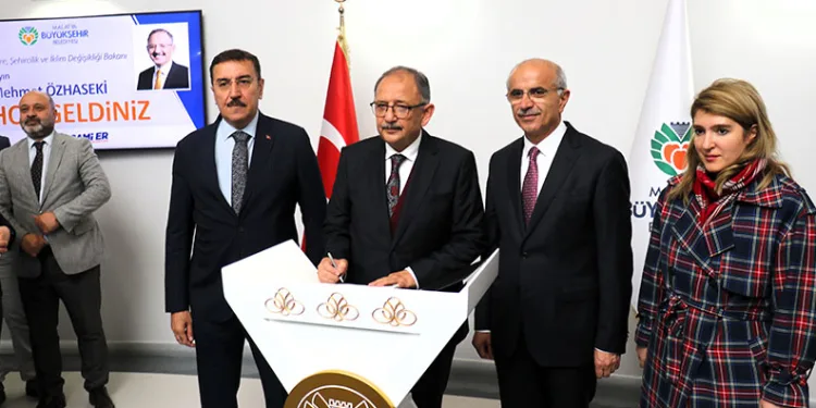 Bakan Özhaseki: “Seçim biter geçim başlar”