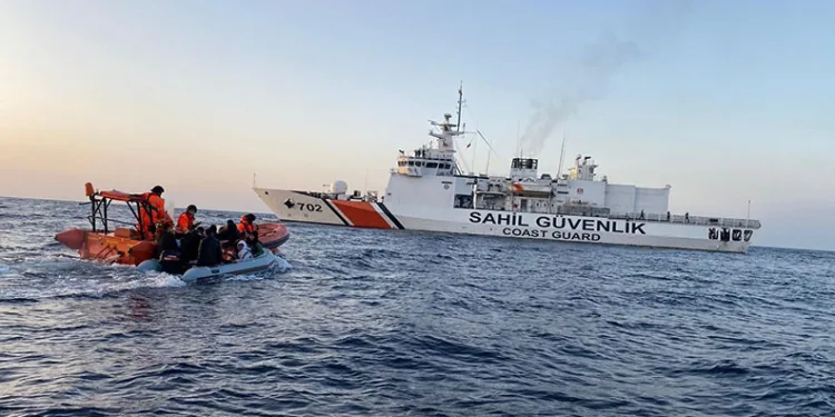 Aydın açıklarında 1 düzensiz göçmenin cansız bedenine ulaşıldı