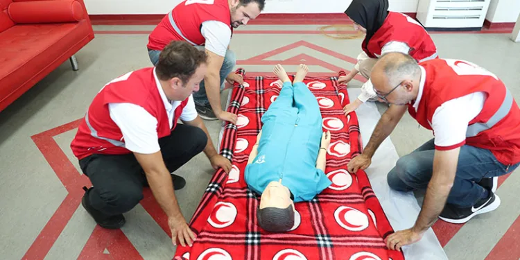 Kızılay, 2023 yılında 776 bini aşkın kişiye ilk yardım eğitimi verdi