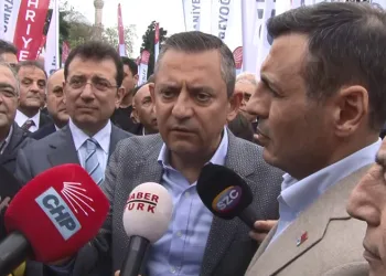 Özgür Özel ve İmamoğlu Saraçhane’de