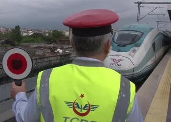 İstanbul-Sivas YHT ilk seferini yaptı