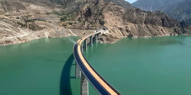 Yusufeli Viyadüğünde sona yaklaşıldı