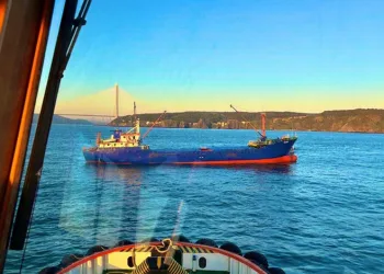 İstanbul Boğazı’nda gemi trafiği durduruldu