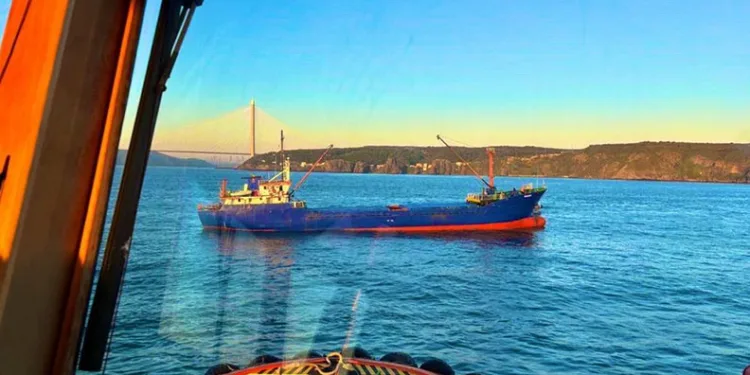 İstanbul Boğazı’nda gemi trafiği durduruldu