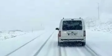 Niğde’de yüksek kesimler beyaza büründü