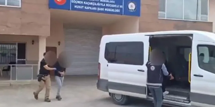 Van’da 4 organizatör tutuklandı