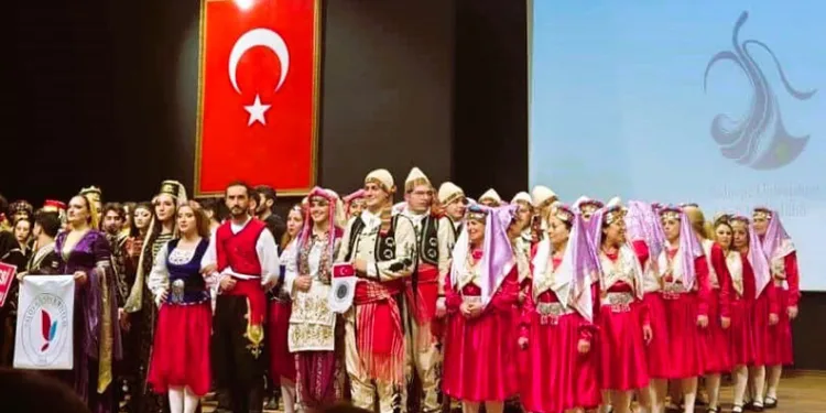 Folklor Festivali’nde BUÜ rüzgarı