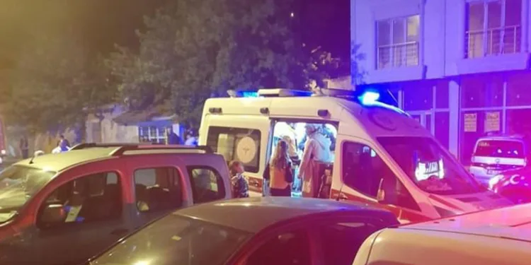 Kırklareli’nde market yangını: 3 kişi dumandan etkilendi
