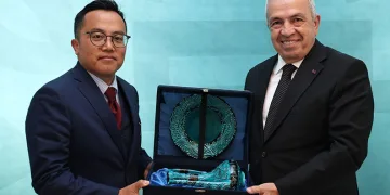 Özdemir’den dijital alanda iş birliği mesajı