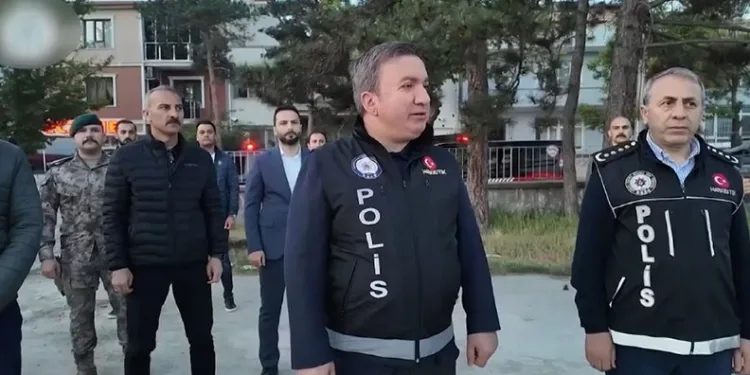 Uyuşturucu tacirlerine büyük darbe: 42 gözaltı