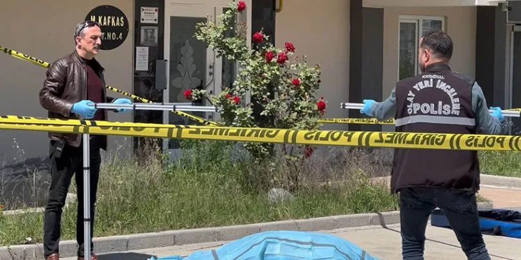 3. kattan düşen şahıs hayatını kaybetti
