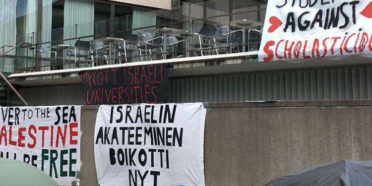 Danimarkalı ve Finlandiyalı öğrencilerden Filistin’e destek